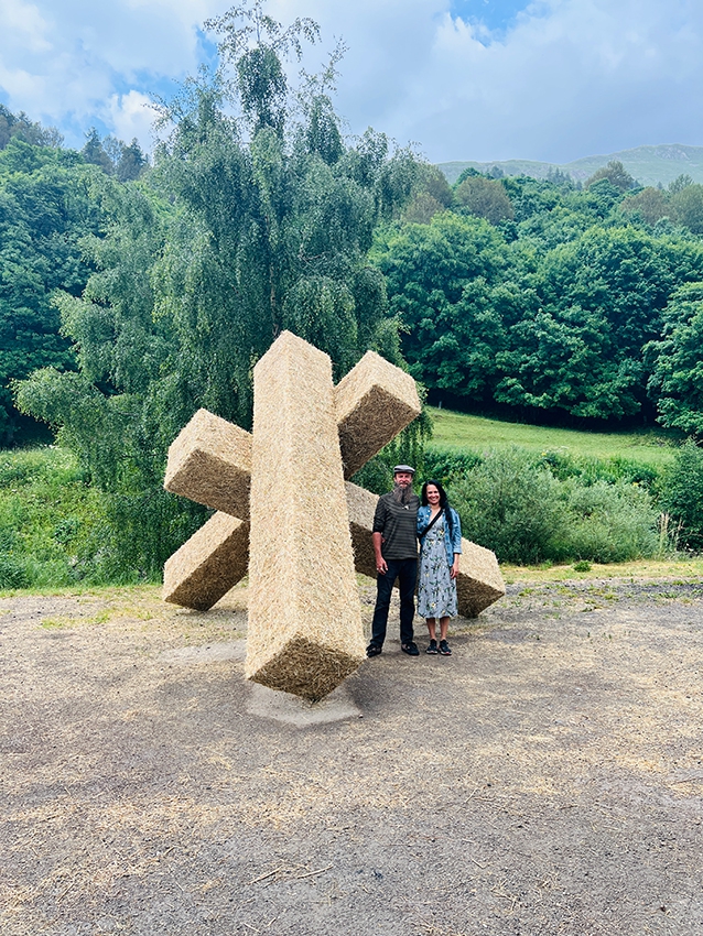 http://franziskaagrawal.com/files/gimgs/th-208_2025-Valloire-Strawsculpture-Lean-Franziska-Agrawal_web_11.jpg