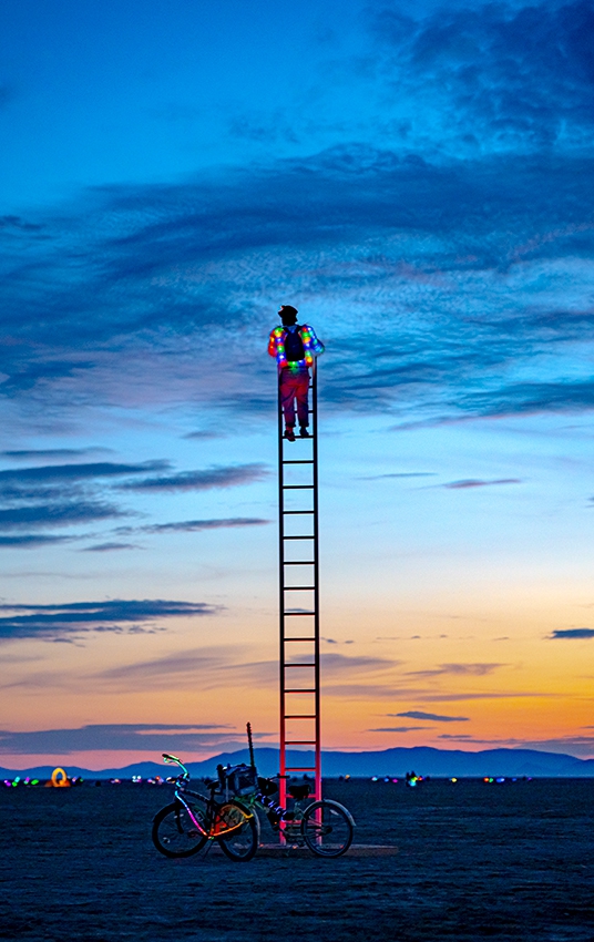 http://franziskaagrawal.com/files/gimgs/th-209_Skyladder_Burning-Man-2025_AA_web_4.jpg